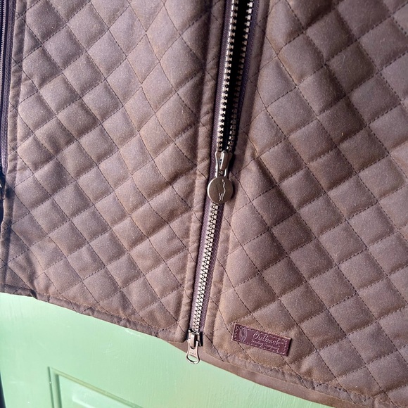 Outback Trading Co. Women’s Quilted Vest - Picture 5 of 10